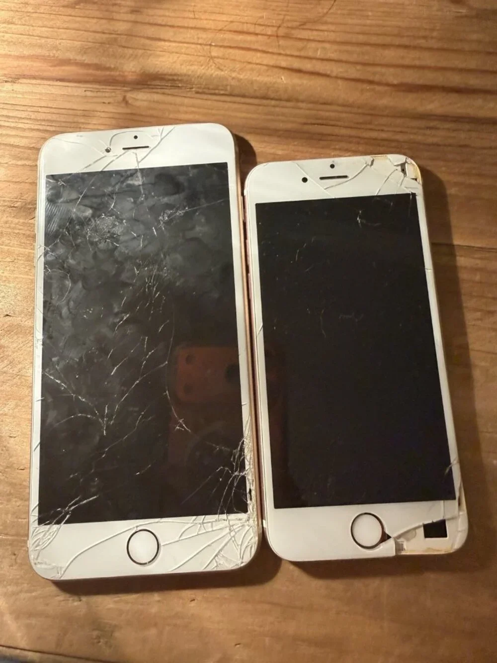 apple iphone 6s plus a1687 & iPhone S 1688 Parts  Or Repair Only